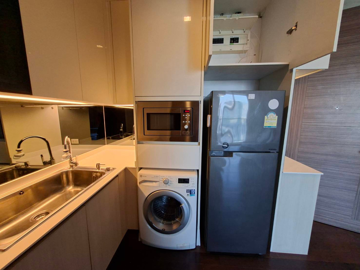 🍎 Q-Asoke : คิว อโศก 🍎