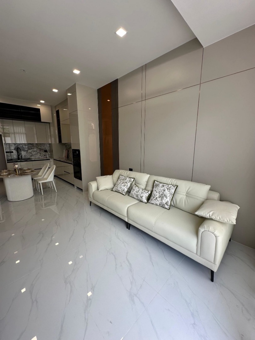 ✨Luxury Semi-Detached House for Sale  – Premium Location, Pattaya (Naklua)