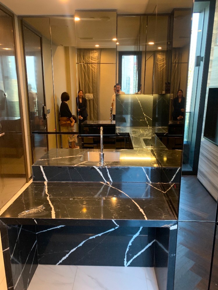 🍁Super luxury condominium For rent : The Esse Sukhumvit 36 🍁