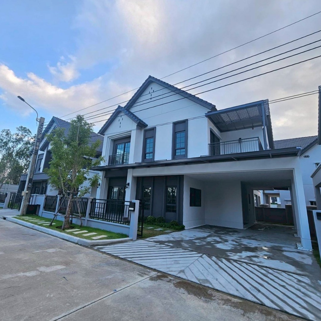 ✨𝐋𝐮𝐱𝐮𝐫𝐲 𝐒𝐢𝐧𝐠𝐥𝐞 𝐇𝐨𝐮𝐬𝐞 ขายบ้านหรู พร้อมอยู Centro Bangna : เซนโทร บางนา 