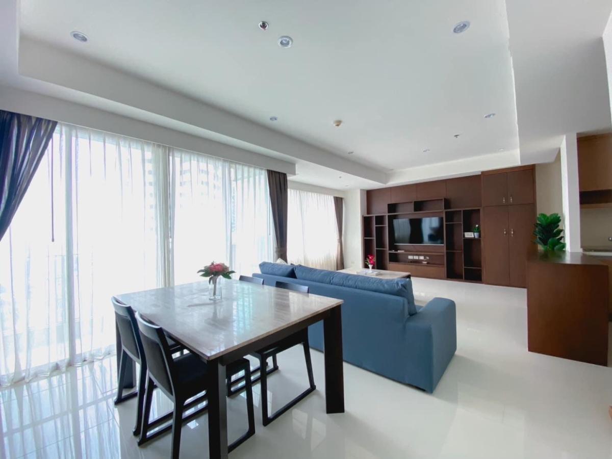 💗Luxury Condo For Rent : THE EMPORIO PLACE💗