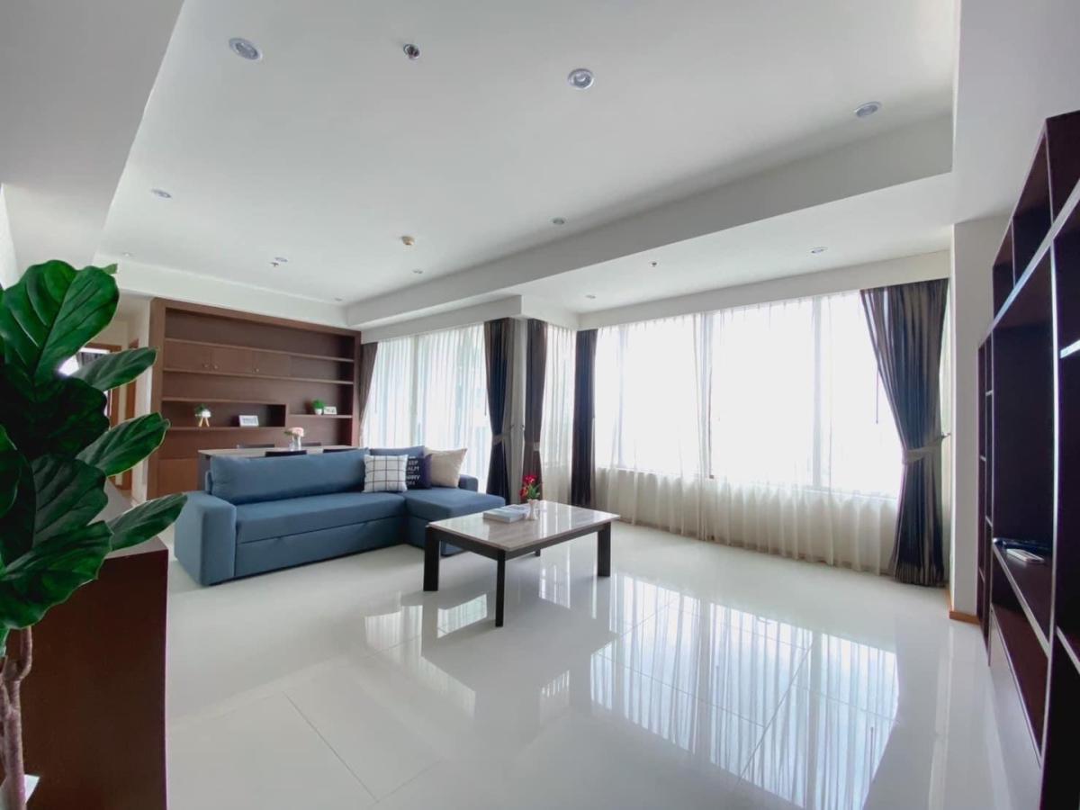 💗Luxury Condo For Rent : THE EMPORIO PLACE💗