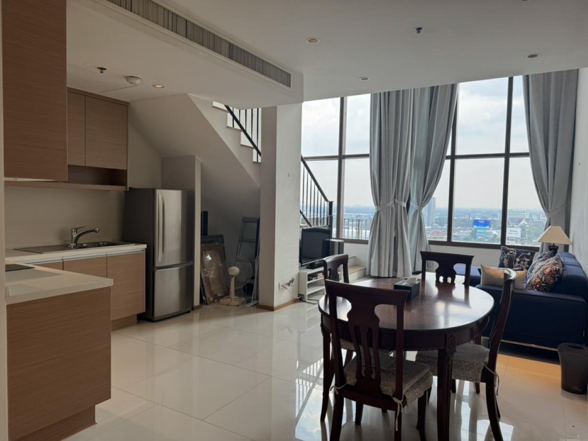 🎈 Luxury Condo For Rent : THE EMPORIO PLACE