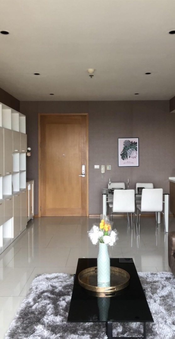 🌈 Luxury Condo For Rent : THE EMPORIO PLACE