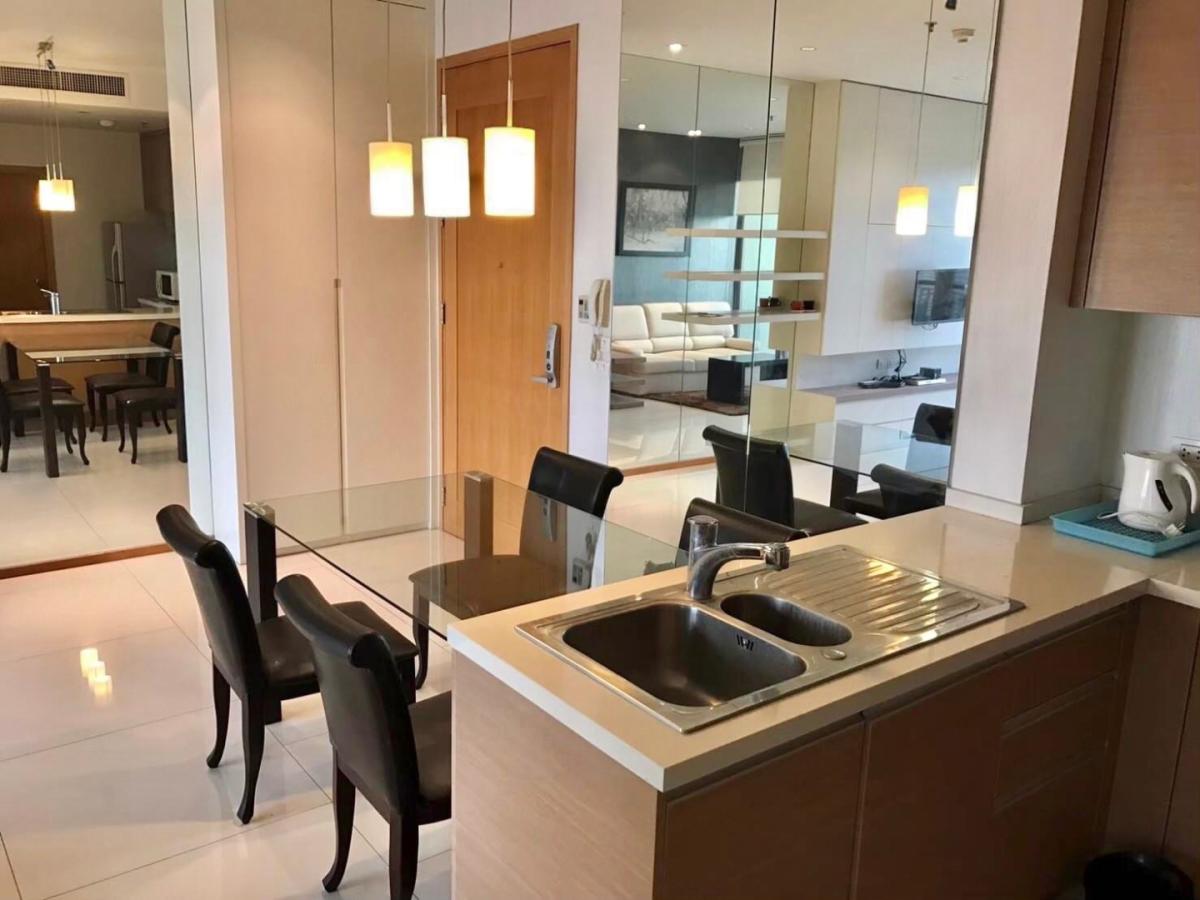 🌈 Luxury Condo For Rent : THE EMPORIO PLACE