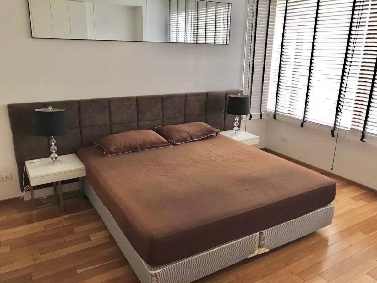 🌈 Luxury Condo For Rent : THE EMPORIO PLACE