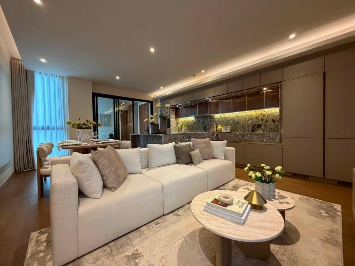 🐱🐶 VIA 34 : เวีย 34 🐶 🐱 🚝 BTS Thonglor