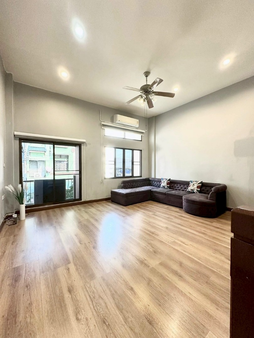 🧡Townhome ให้เช่า บ้านกลางเมือง เหม่งจ๋าย - ลาดพร้าว 80🧡