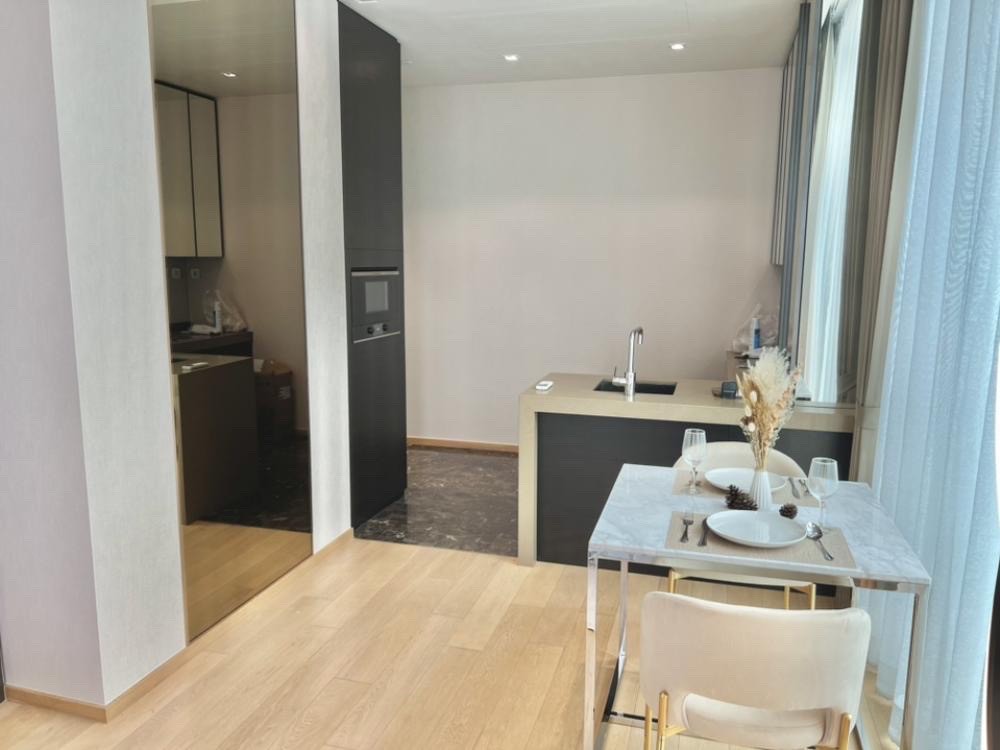 ✨Luxury Condo For rent : 28 Chidlom✨