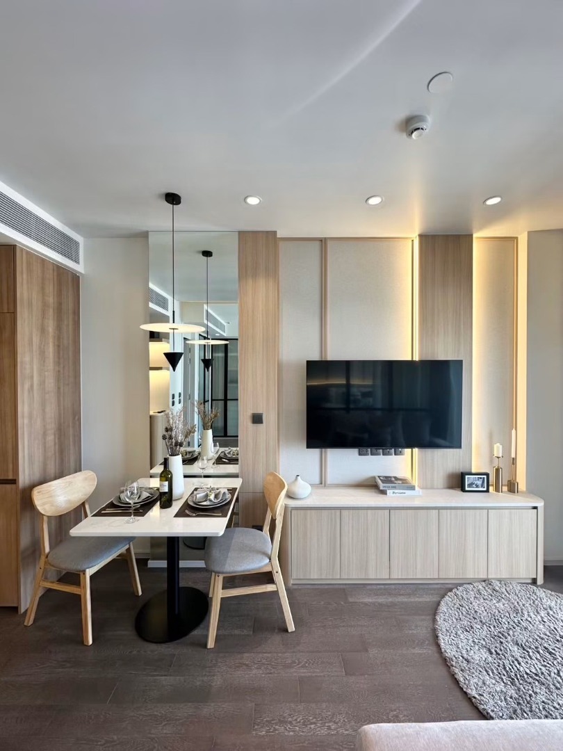 ✨Ultra Luxury Condo For rent : MUNIQ Sukhumvit 23✨