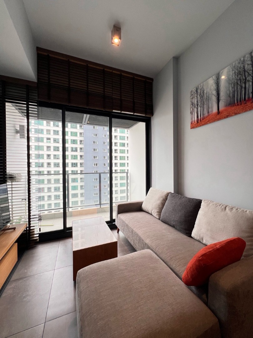 🌺The Lofts Asoke : เดอะ ลอฟท์ อโศก🌺 🚝 Close to BTS asoke , MRT petchaburi